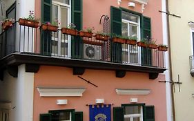Hotel Antica Repubblica In Amalfi Center At 100Mt From The Sea